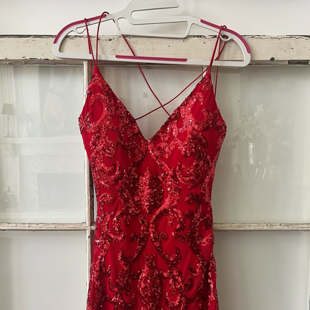 Windsor red sequin homecoming dress small